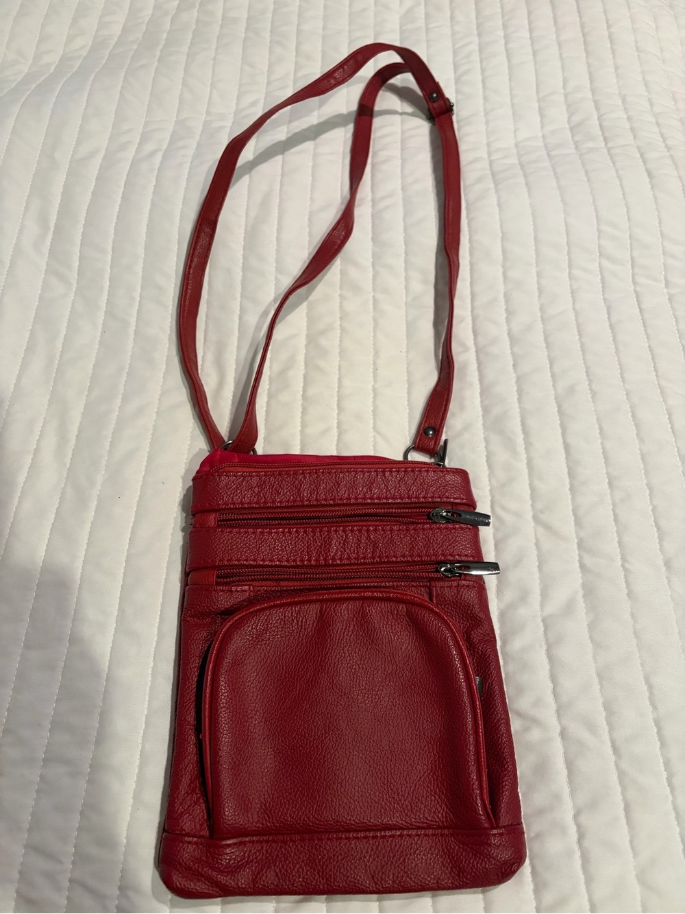 Red Women's Crossbody Bag - Sleek Everyday Shoulder Bag